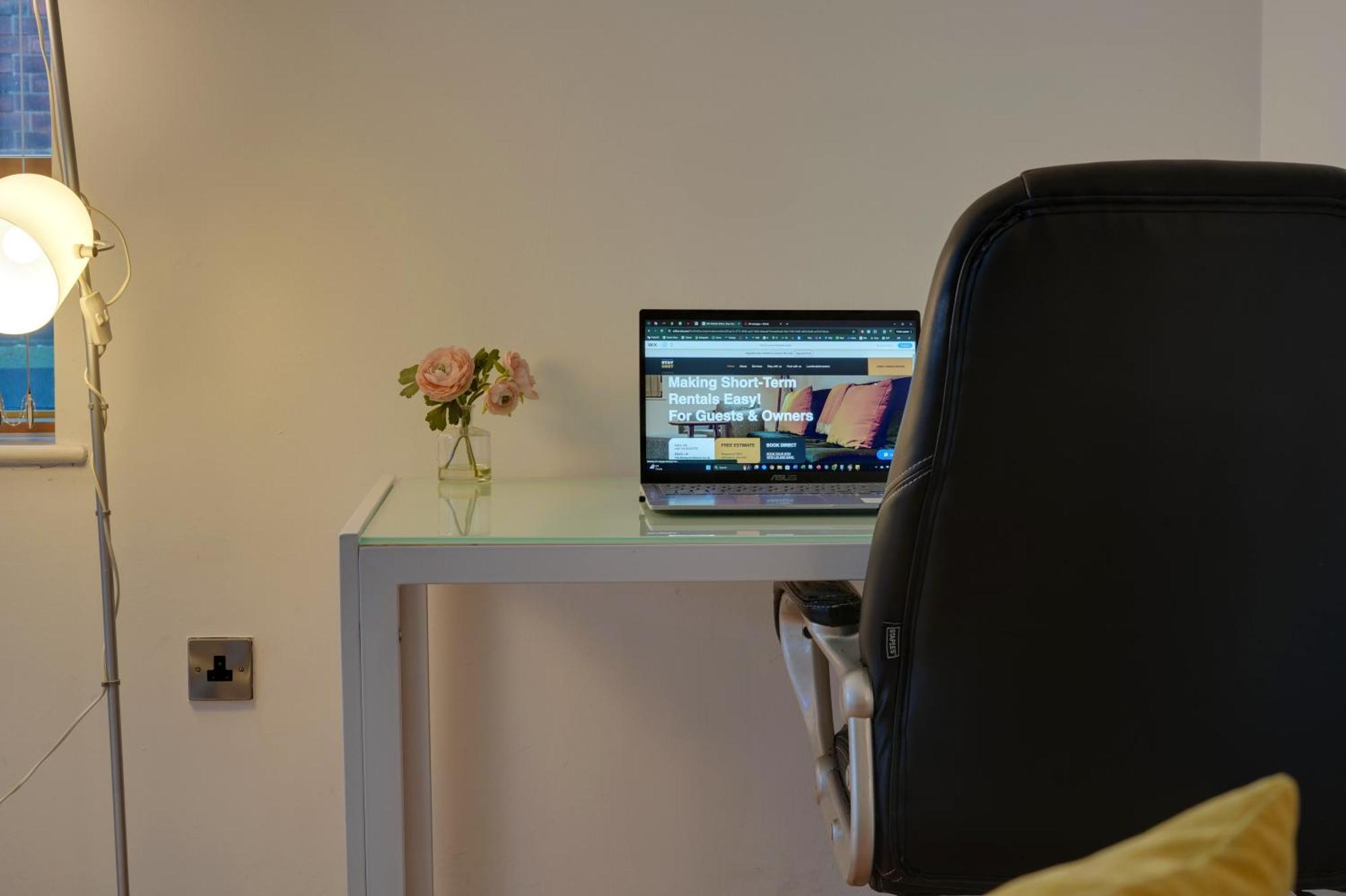 Stylish 2 Bed Apt 18 - City Centre, Free Parking, Espresso Machine & Netflix - Hosted By Stay Host Save Sheffield Exteriör bild
