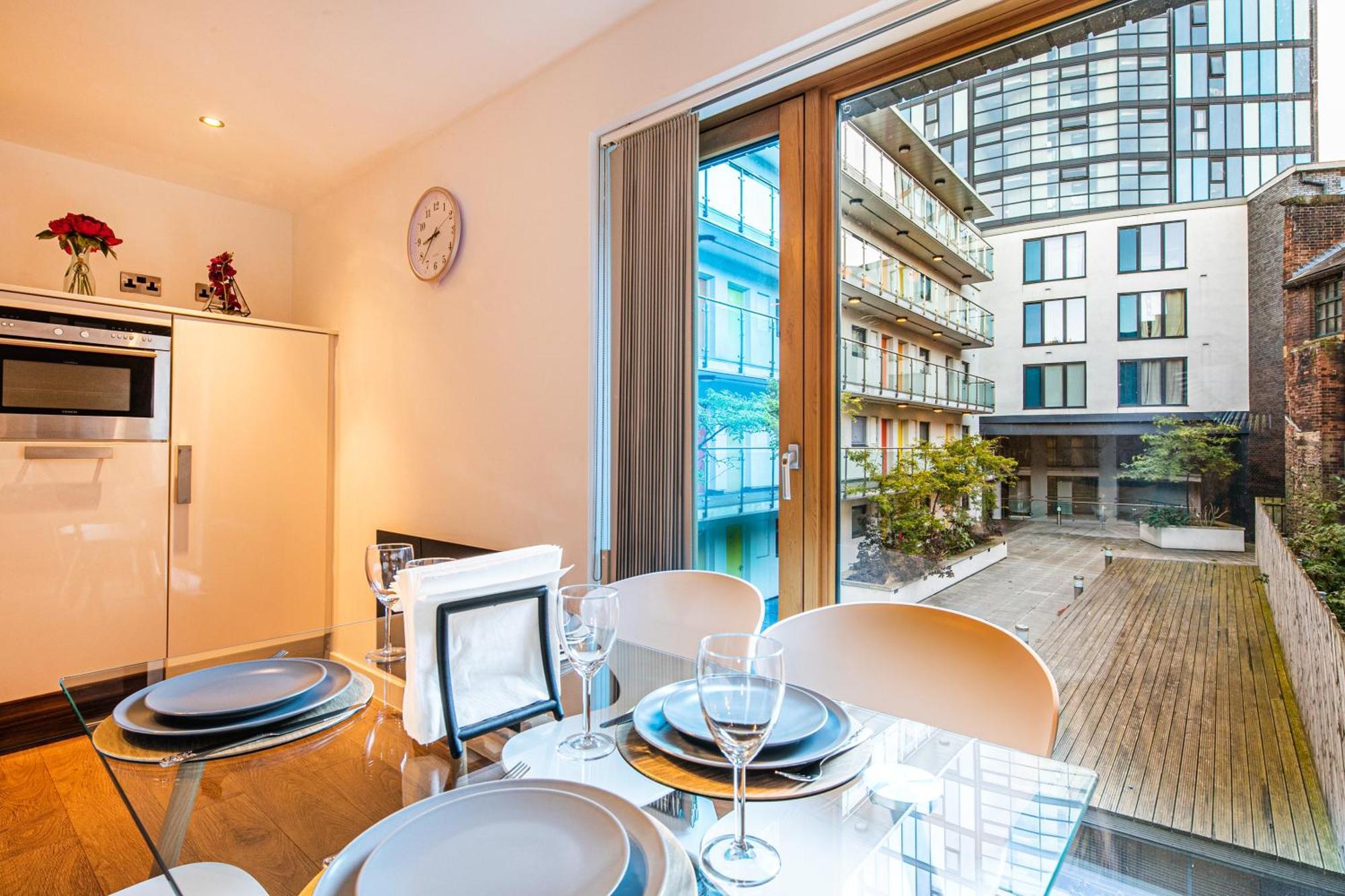 Stylish 2 Bed Apt 18 - City Centre, Free Parking, Espresso Machine & Netflix - Hosted By Stay Host Save Sheffield Exteriör bild