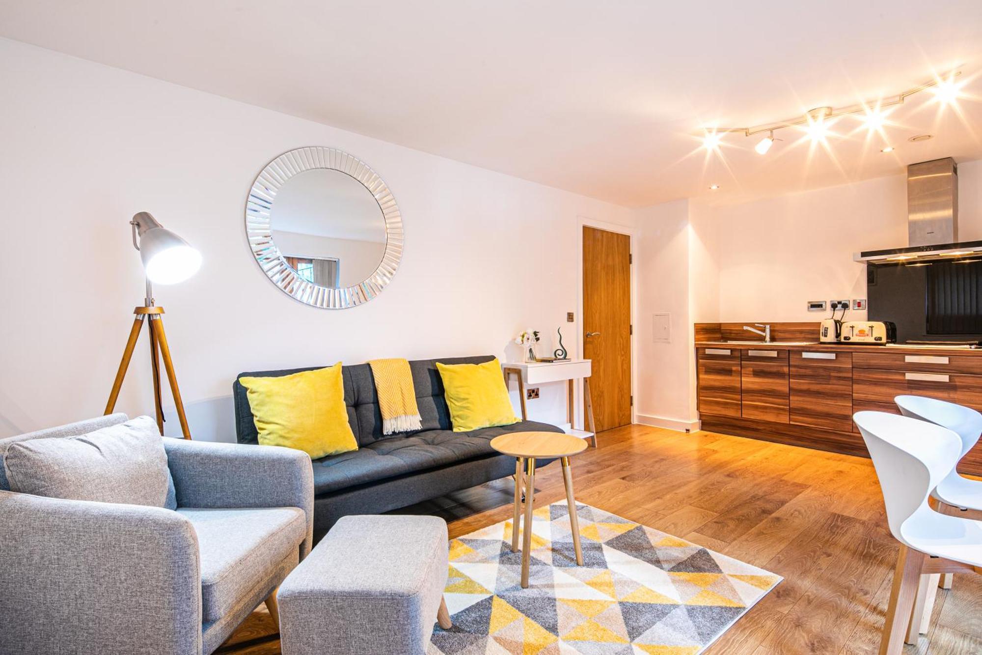 Stylish 2 Bed Apt 18 - City Centre, Free Parking, Espresso Machine & Netflix - Hosted By Stay Host Save Sheffield Exteriör bild