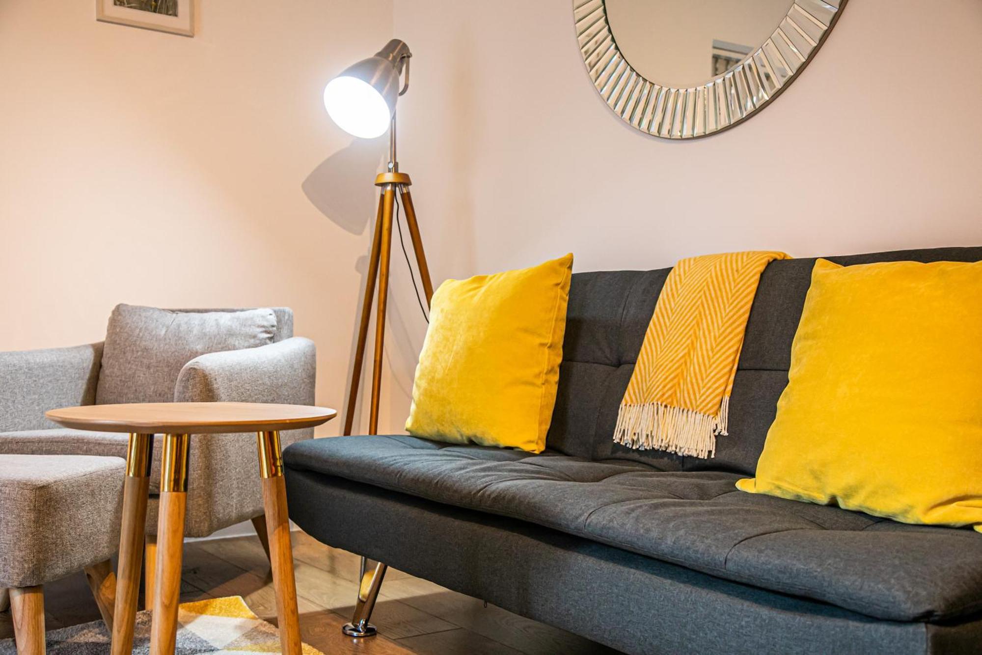 Stylish 2 Bed Apt 18 - City Centre, Free Parking, Espresso Machine & Netflix - Hosted By Stay Host Save Sheffield Exteriör bild
